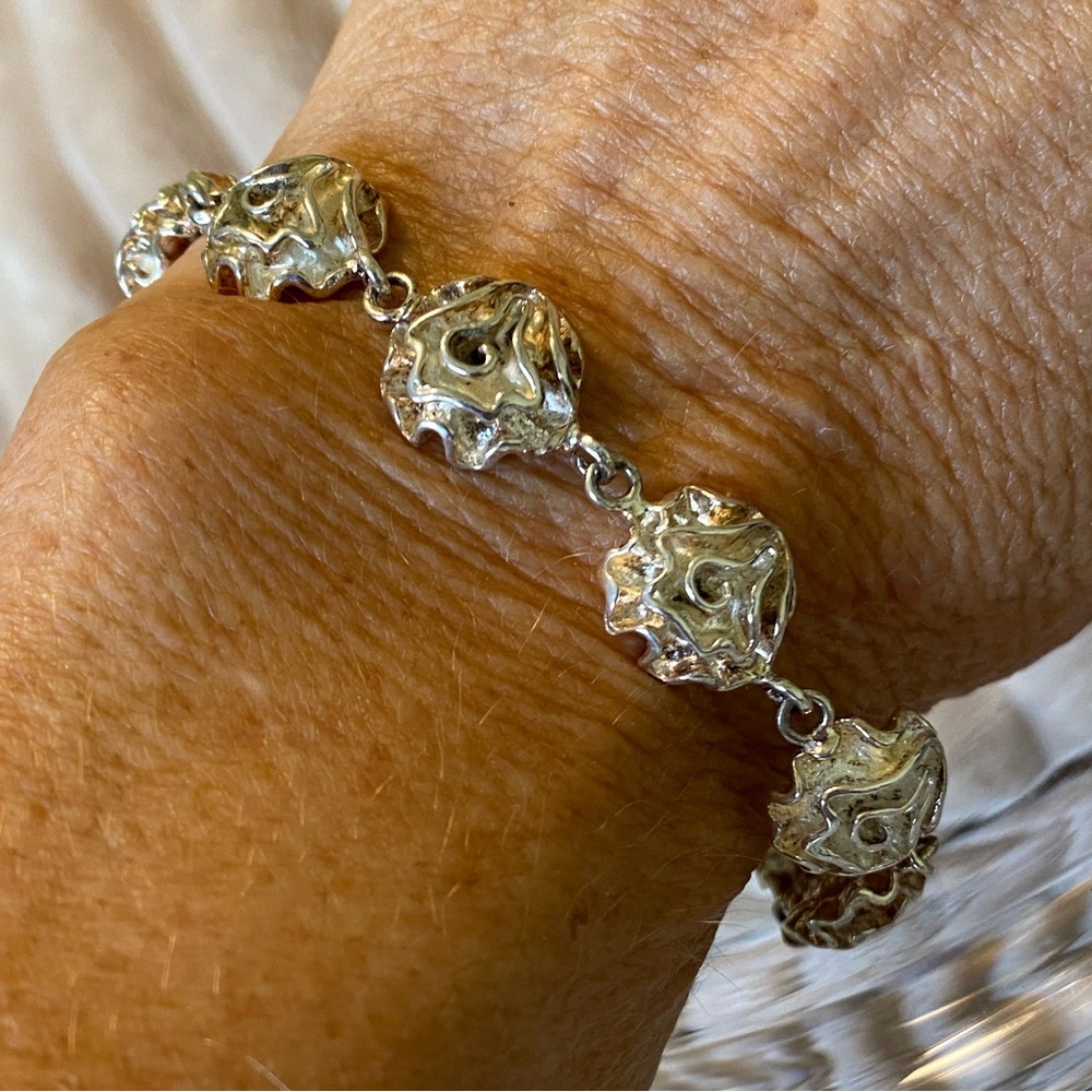Elegant Sterling Silver Floral Link  Bracelet